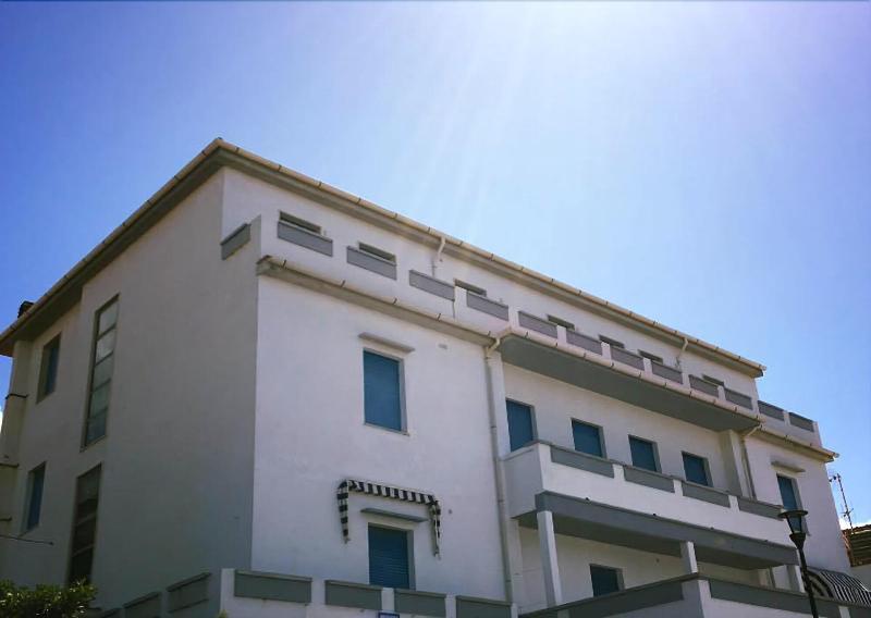 Hotel Villa Dei Gerani Rosignano Solvay Exterior photo